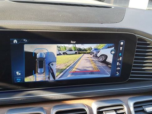 Used 2024 Mercedes-Benz GLS 450 4MATIC w/ Pinnacle Trim Package image 22