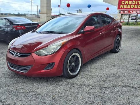 Used 2013 Hyundai Elantra GLS FWD image 3