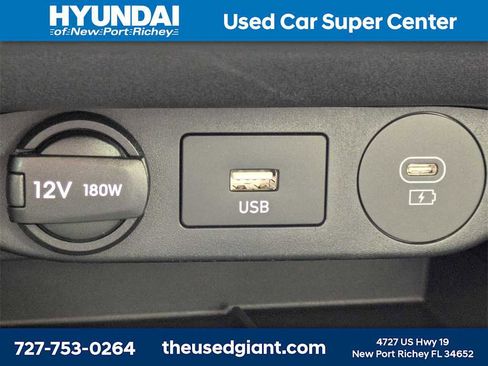 Used 2024 Hyundai Elantra Limited image 27