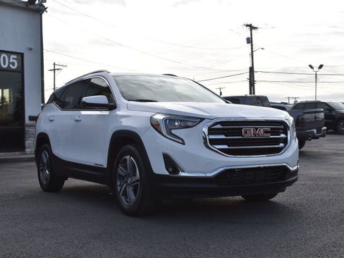 Used 2019 GMC Terrain SLT w/ Preferred Package image 3