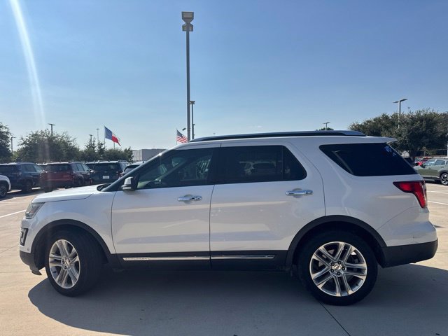 Used 2016 Ford Explorer Limited w/ Equipment Group 301A FWD image 7