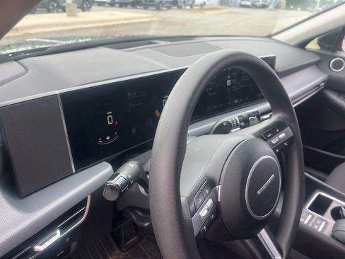 Used 2025 Hyundai Sonata SEL FWD image 9