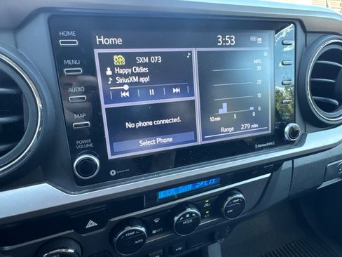 Used 2023 Toyota Tacoma SR5 w/ Technology Package image 27