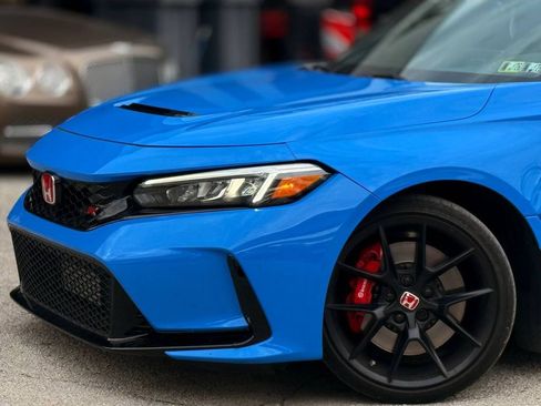 Used 2024 Honda Civic Type R image 2