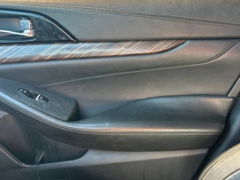 Used 2016 Nissan Maxima Platinum FWD image 18