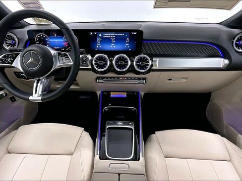 New 2026 Mercedes-Benz GLB 250 image 5