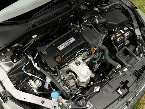 Used 2014 Honda Accord Sport image 47
