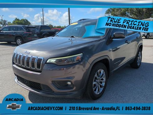 Used 2021 Jeep Cherokee Latitude Lux w/ Comfort/Convenience Group FWD image 8