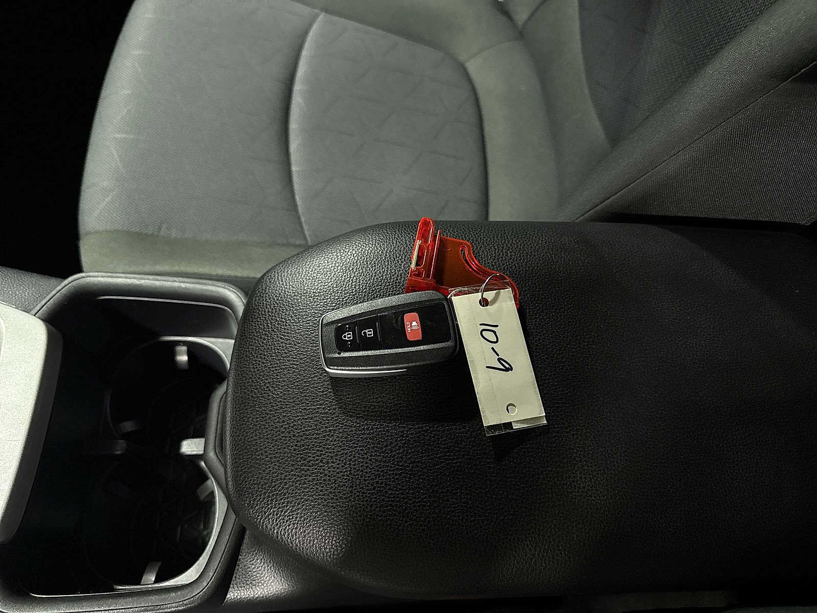 Certified 2025 Toyota RAV4 XLE AWD/4WD image 31
