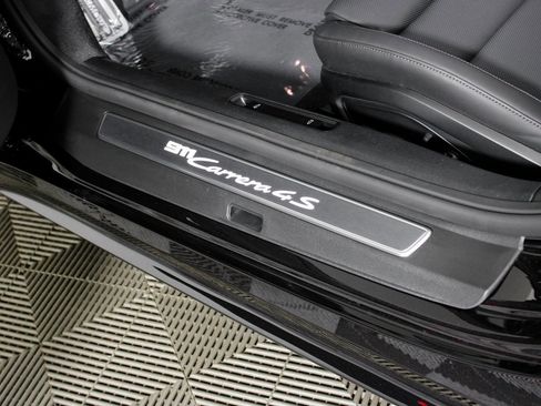 New 2026 Porsche 911 Carrera 4S image 23