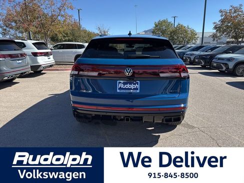 New 2026 Volkswagen Atlas Cross Sport SEL R-Line image 4