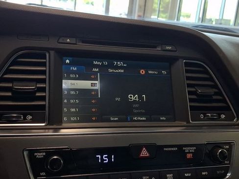 Used 2017 Hyundai Sonata Limited w/ Tech Package 03 FWD image 18