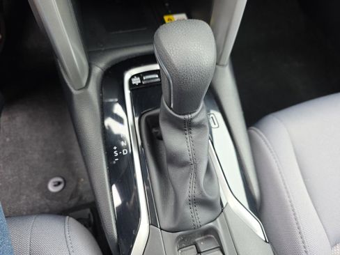 Used 2023 Toyota Corolla Cross AWD Hybrid w/ Moonroof Package image 31