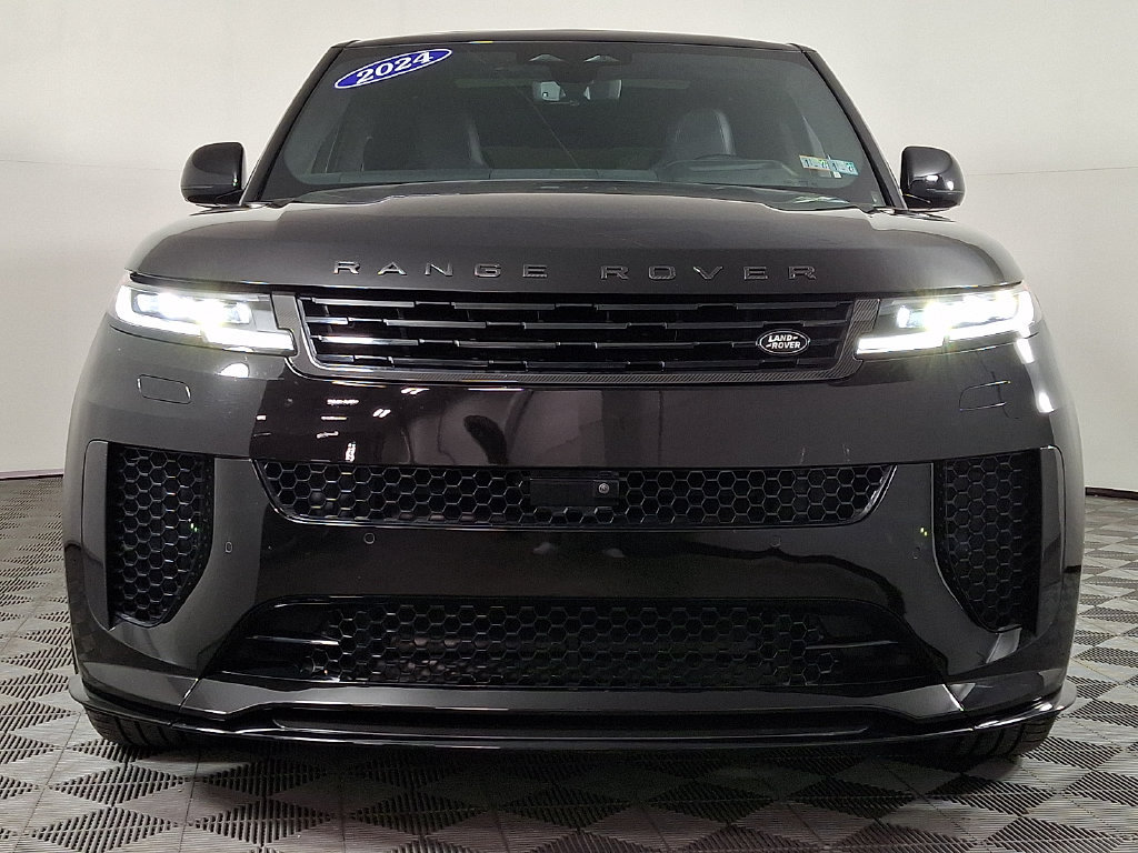 Used 2024 Land Rover Range Rover Sport AWD/4WD image 5