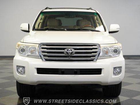 Used 2013 Toyota Land Cruiser AWD/4WD image 18