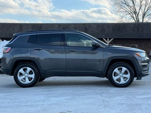 Used 2019 Jeep Compass Latitude w/ Popular Equipment Group AWD/4WD image 7