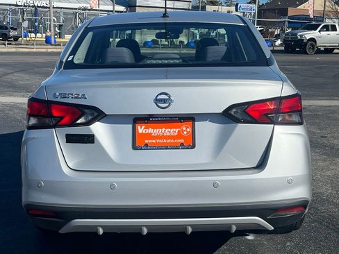 Used 2021 Nissan Versa S FWD image 6