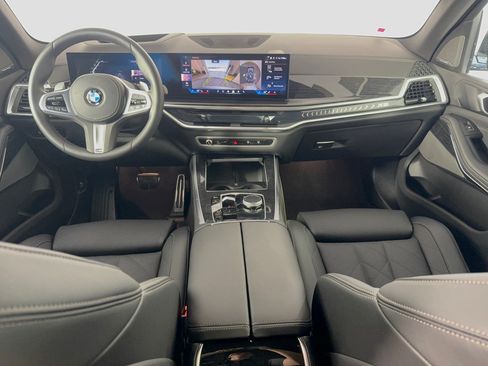 Used 2026 BMW X5 sDrive40i w/ M Sport Package RWD image 17