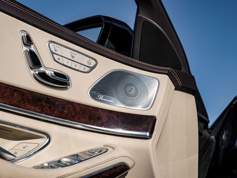 Used 2019 Mercedes-Benz S 560 Sedan image 50