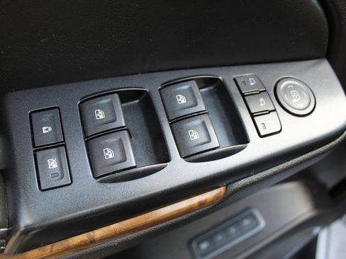 Used 2015 GMC Yukon XL Denali w/ Touring Package image 27