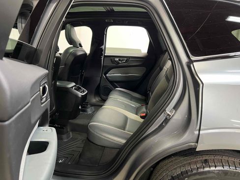 Used 2020 Volvo XC60 T5 R-Design image 42