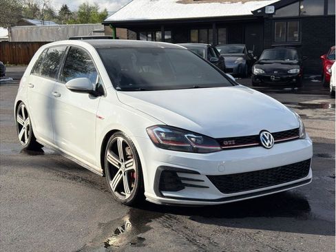 Used 2019 Volkswagen GTI SE w/ SE Experience Package image 3