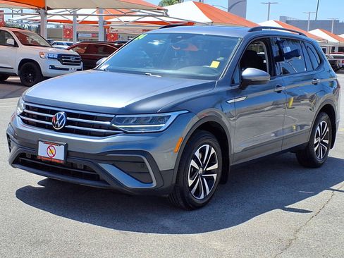 Used 2024 Volkswagen Tiguan S FWD image 3