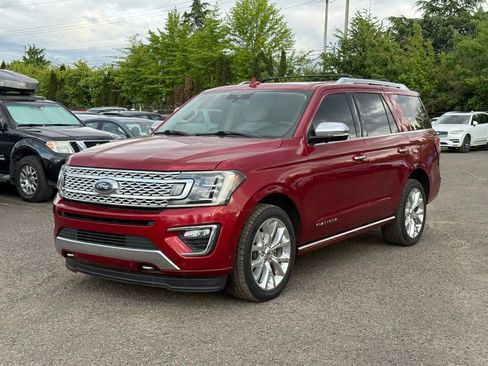 Used 2019 Ford Expedition Platinum AWD/4WD image 2