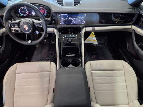 New 2026 Porsche Panamera RWD image 13