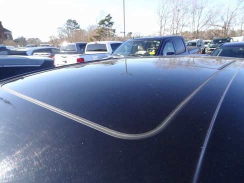 Used 2017 Lincoln MKX Reserve w/ Lincoln MKX Climate Package image 16