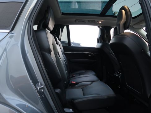 Used 2020 Volvo XC90 T5 Momentum image 36