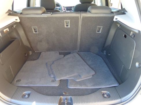 Used 2022 Chevrolet Trax LS w/ Tint and Cruise Package image 21