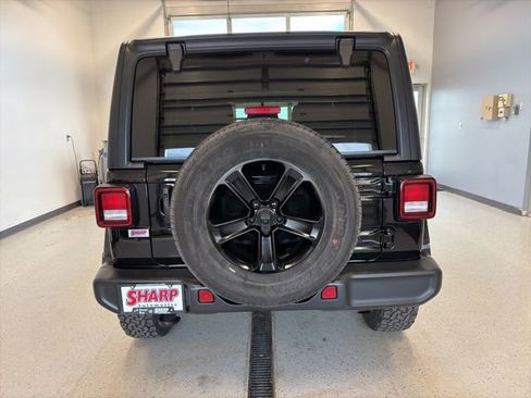 Used 2021 Jeep Wrangler Unlimited Sahara w/ Uconnect 4C Nav & Sound Group AWD/4WD image 8