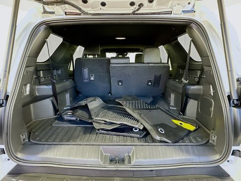 Used 2025 Toyota 4Runner Limited image 26