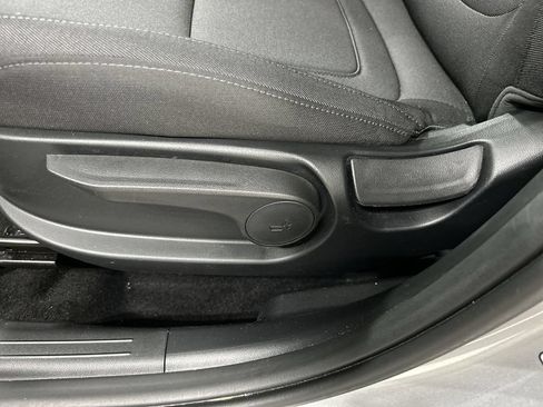 Used 2025 Hyundai Tucson SE AWD/4WD image 10