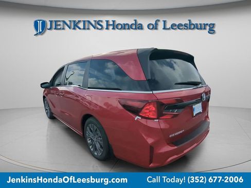 New 2026 Honda Odyssey Touring image 5