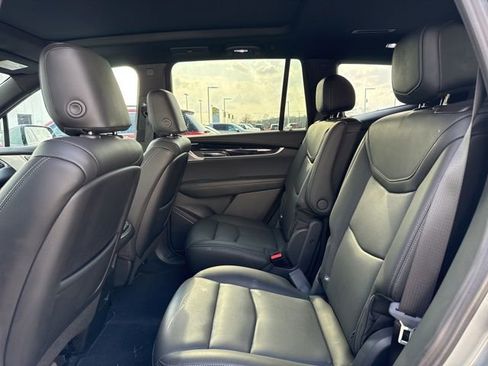 Used 2024 Cadillac XT6 Premium Luxury w/ Technology Package image 10