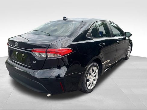 Certified 2024 Toyota Corolla LE FWD image 5