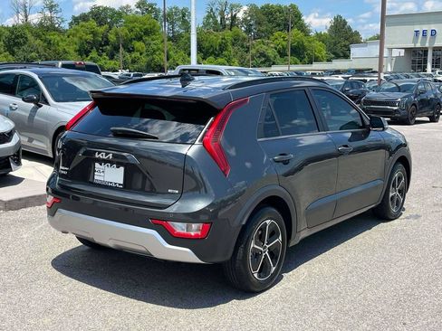 Certified 2025 Kia Niro EX FWD image 27