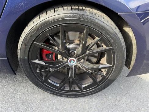 Used 2022 BMW M550i xDrive w/ Premium Package image 12