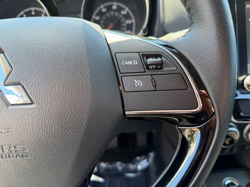 Used 2025 Mitsubishi Outlander Sport AWD image 16