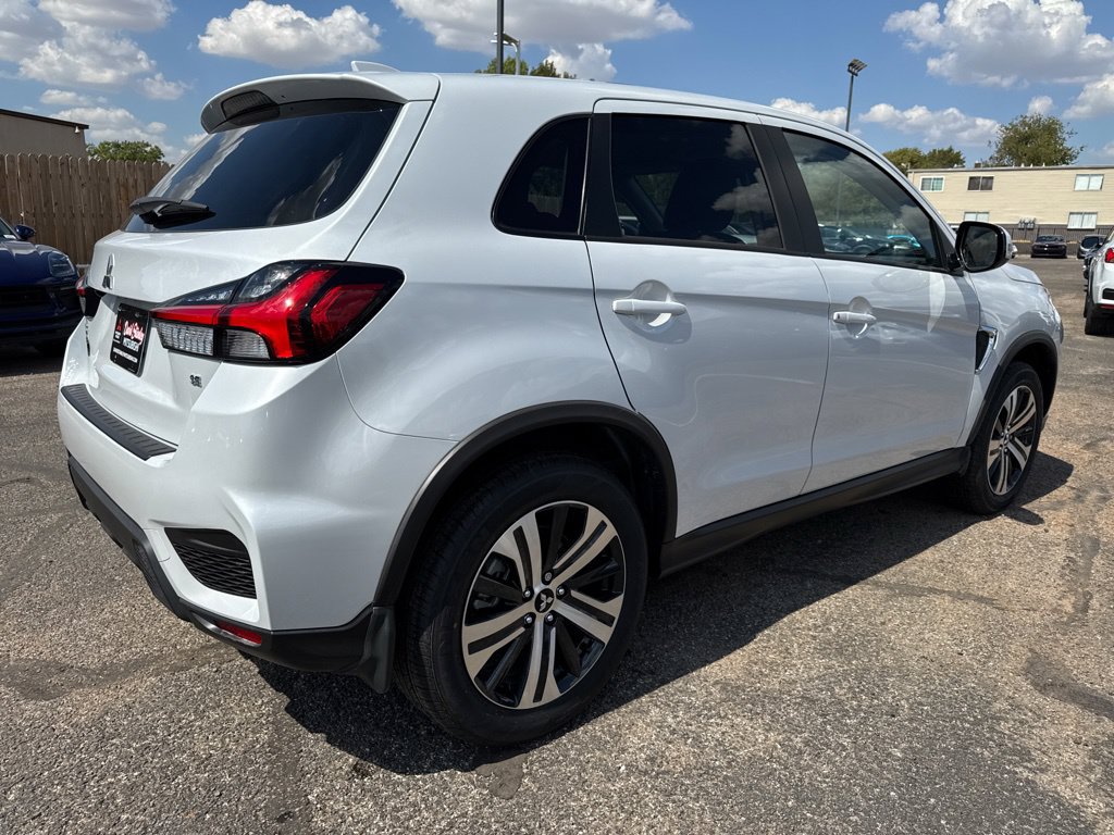 New 2027 Mitsubishi Outlander Sport SE FWD image 4