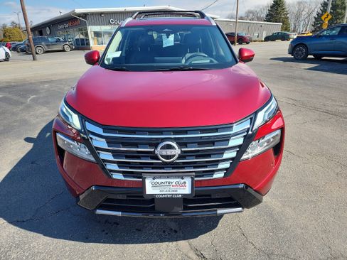 New 2026 Nissan Rogue Platinum image 3