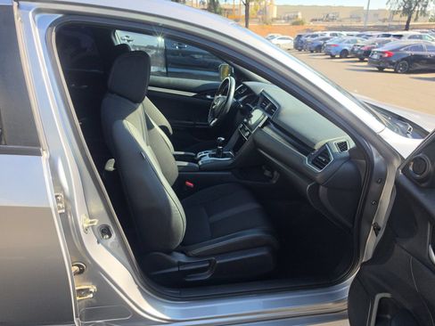 Used 2019 Honda Civic Sport image 11