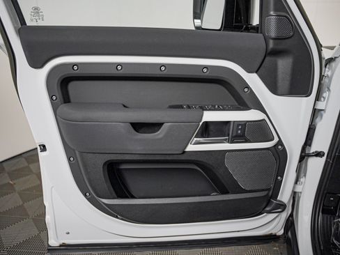 Used 2023 Land Rover Defender 110 S AWD/4WD image 22