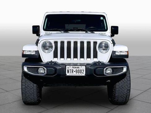 Used 2018 Jeep Wrangler Unlimited Sahara AWD/4WD image 4