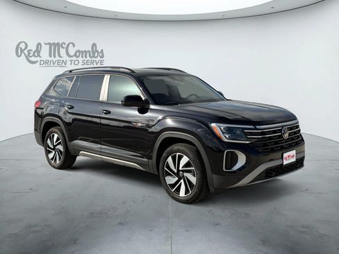 Used 2024 Volkswagen Atlas Peak Edition SEL AWD/4WD image 3