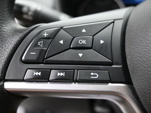 Used 2024 Nissan Altima 2.5 SV image 16