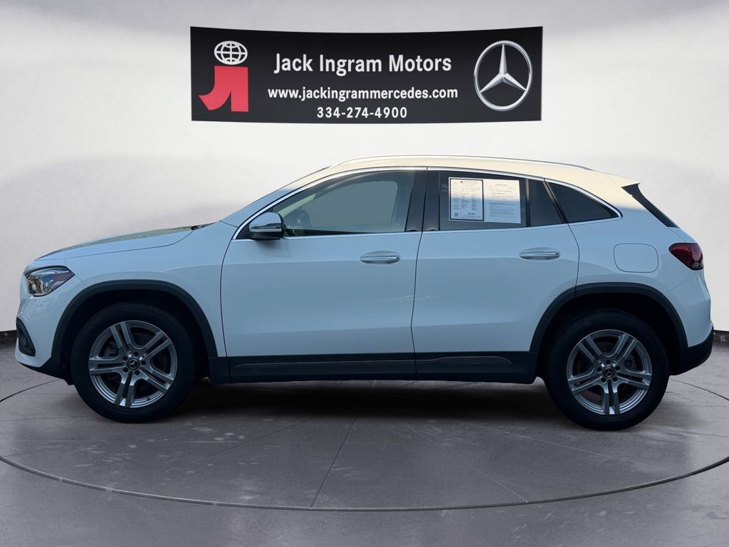 Certified 2022 Mercedes-Benz GLA 250 w/ Premium Package Lite image 2