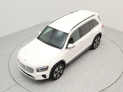 Used 2025 Mercedes-Benz GLB 250 image 22